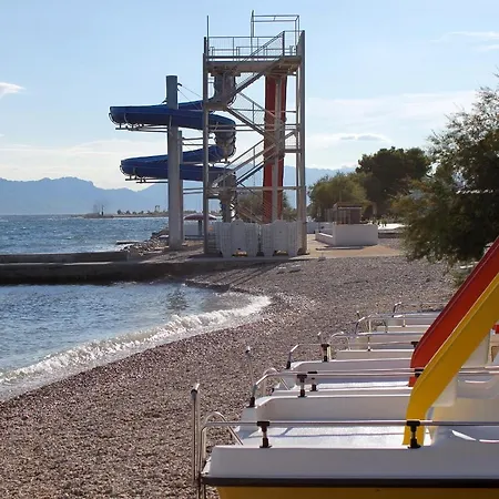 Apartman With Parking Space Supetar, Brac - 13180 *