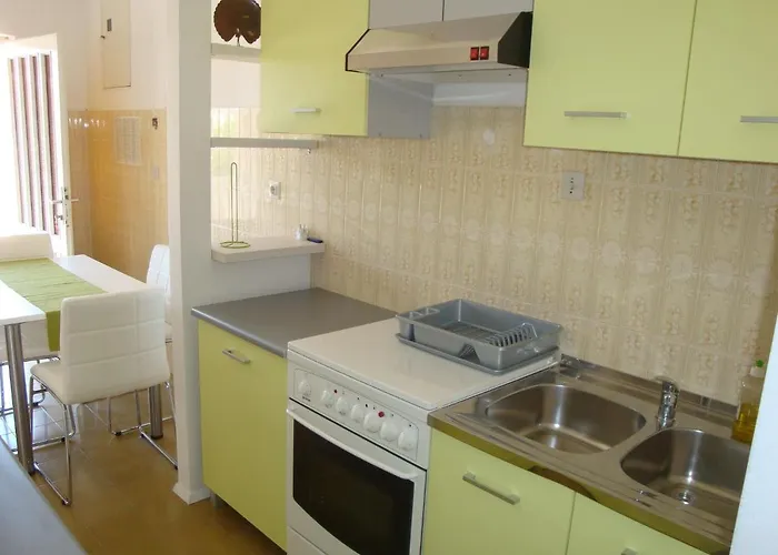 With Parking Space Supetar, Brac - 13180 * San Pietro di Brazza