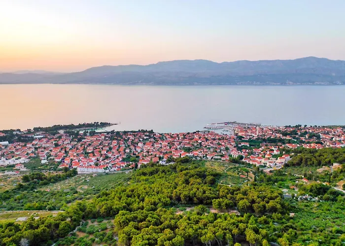 With Parking Space Supetar, Brac - 13180 Appartamento