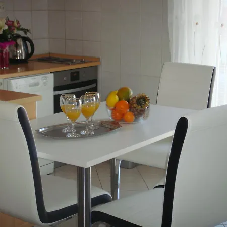 With Parking Space Supetar, Brac - 13180 דירה